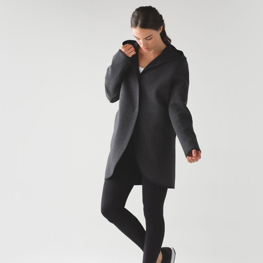 Lululemon Women's Heathered Black City Bound Reversible Wrap Jacket Size L